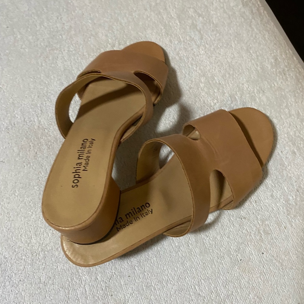 Italian sandals, size 7, cream.